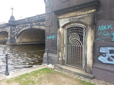 07Dampfboot Wartezimmer Binnenalster